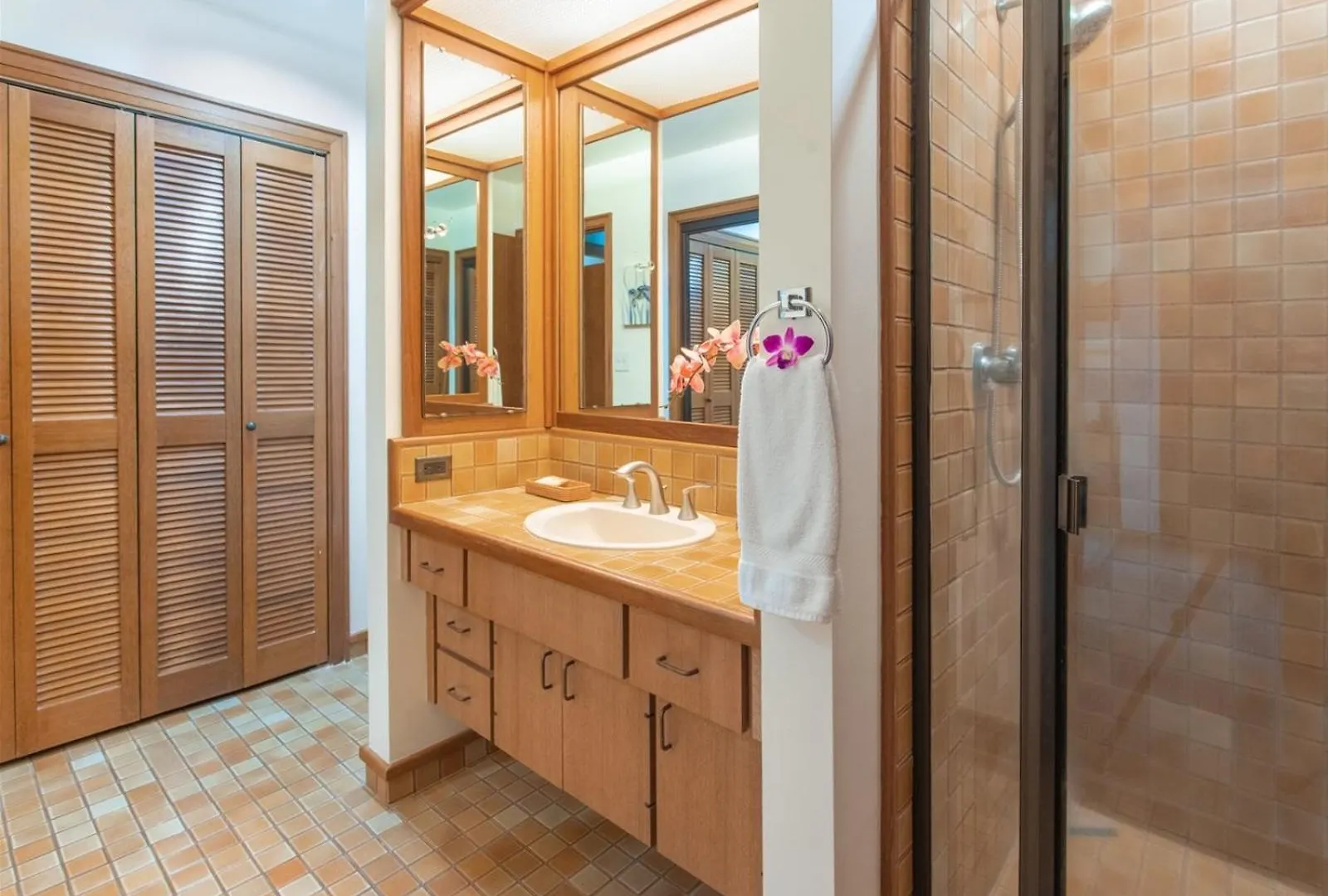 2412 Kapalua Ridge Villa Kahana 아파트
